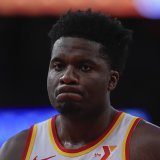 Touché à un genou, Clint Capela n'a pas été aligné face à Toronto jeudi KEYSTONE/AP/FRANK FRANKLIN II